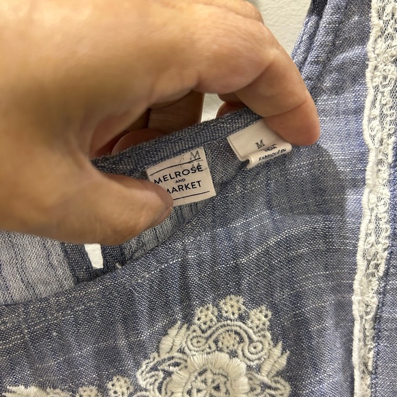 Melrose and Market Top in Medium - Picture 2 of 6